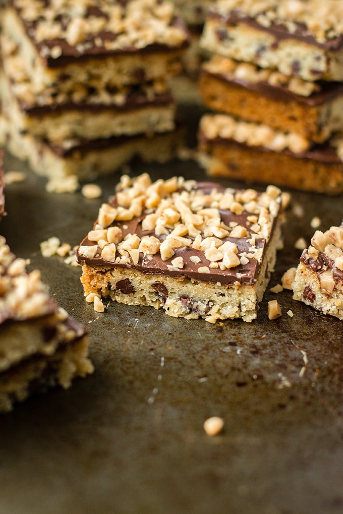 Toffee Chocolate Chip Shortbread - Nourish and Fete