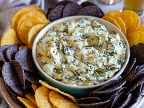 https://www.nourish-and-fete.com/wp-content/uploads/2017/11/skinny-crockpot-spinach-artichoke-dip-720px-5-500x375.jpg