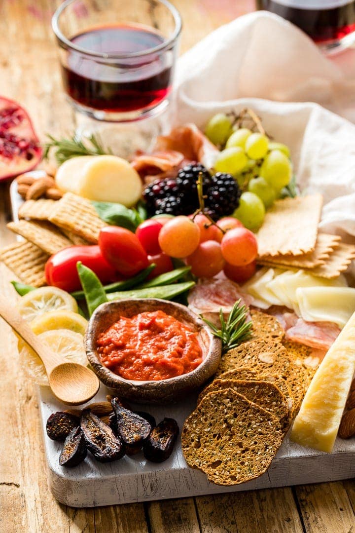 How to Make an Awesome Cheese Board in Minutes