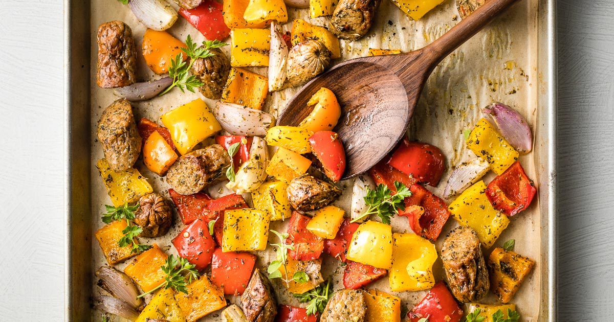 https://www.nourish-and-fete.com/wp-content/uploads/2021/04/sheet-pan-chicken-sausage-peppers-facebook.jpg