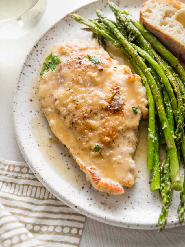 Creamy Tuscan Chicken With Spinach and Sun-Dried Tomatoes - Nourish and ...